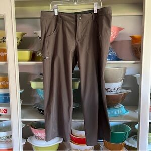 Patagonia Brown Cargo Straight Leg Hiking Outdoor Pants - Size 8
